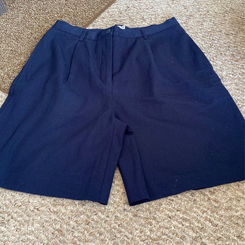 Ashworth high rise shorts size 8‎